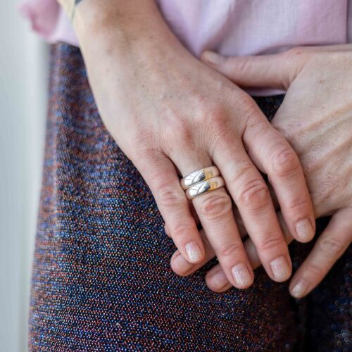 Obrączka owalna gładka