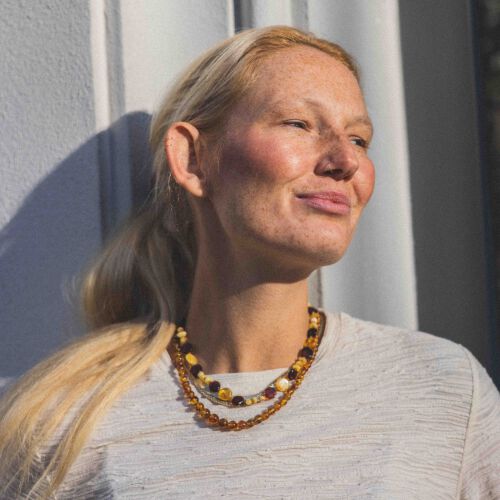 Naszyjnik z płaskich okrągłych bursztynów