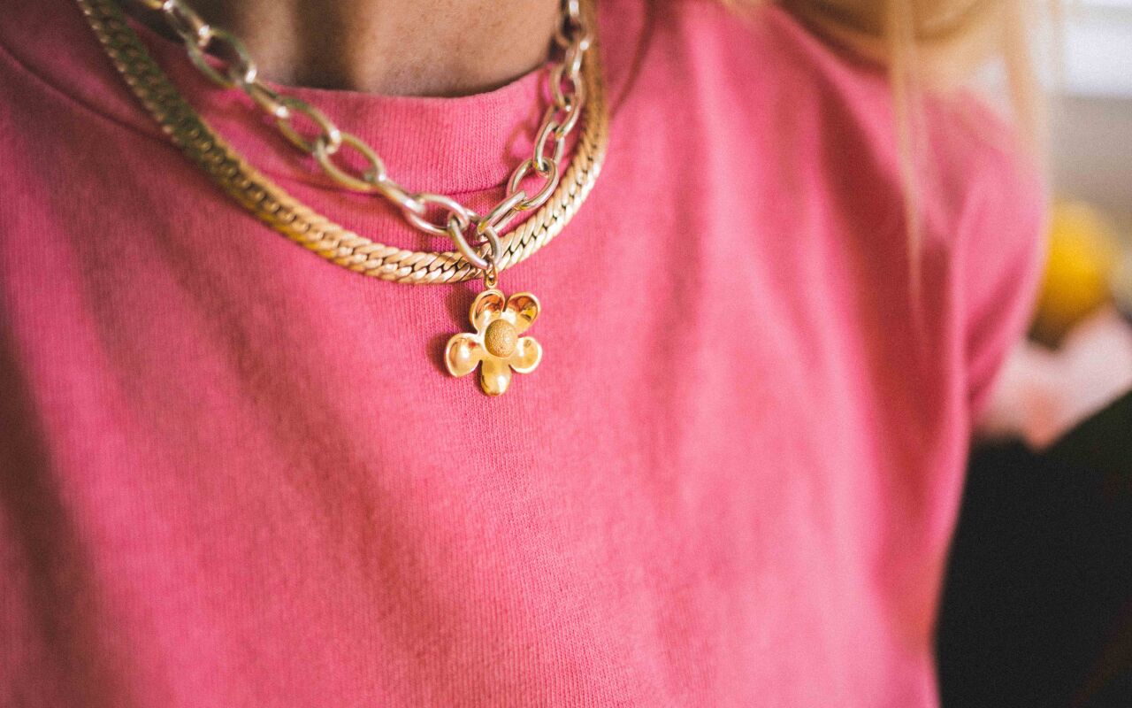 Naszyjnik łańcuch srebrny z fakturą i dużym ogniwem idealny do stylizacji z biżuterią artystyczną