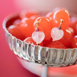 Kolczyki serca z różowym kwarcem i granatem - zdjęcie 2