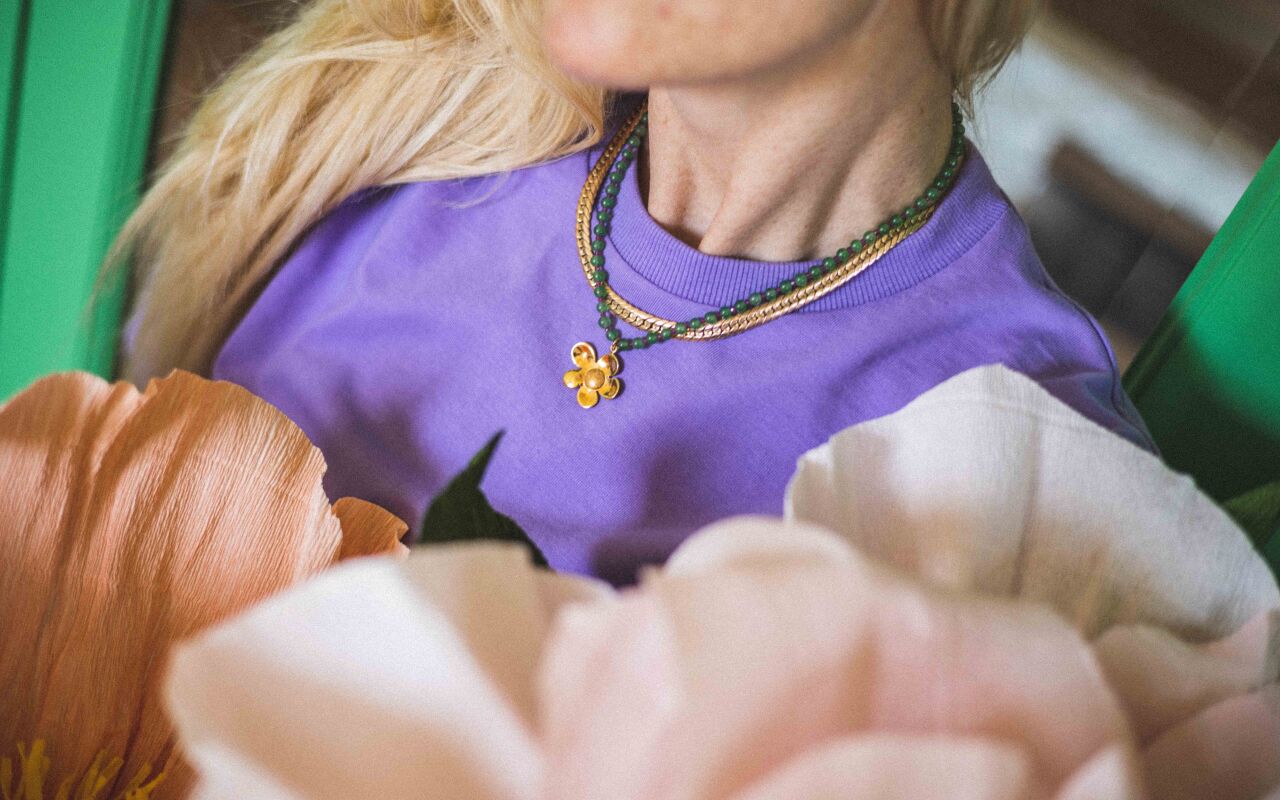 Naszyjnik duży kwiat na kamieniach naturalnych - zdjęcie 2