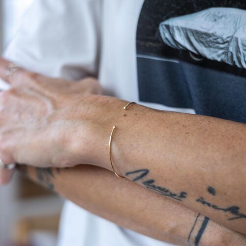 Bransoletka otwarta z kuleczkami