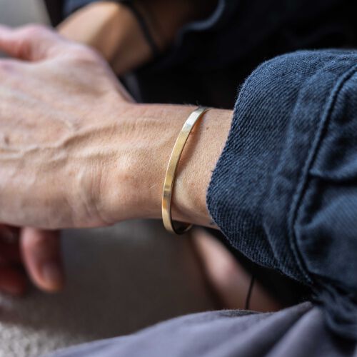 Złota bransoletka płaska gładka