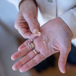 Kolczyki nieregularne języczki