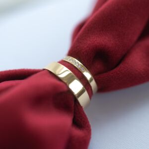 Obrączki ślubne prostokątne z kamieniami - zdjęcie 5