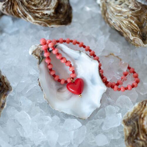Naszyjnik z korala z czerwoną zawieszką serce