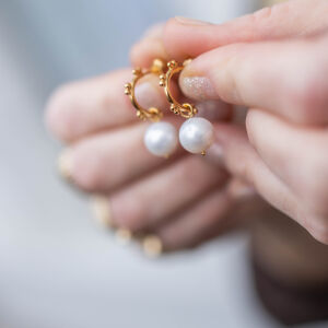 Kolczyki perły na haczyku z kuleczkami - zdjęcie 3