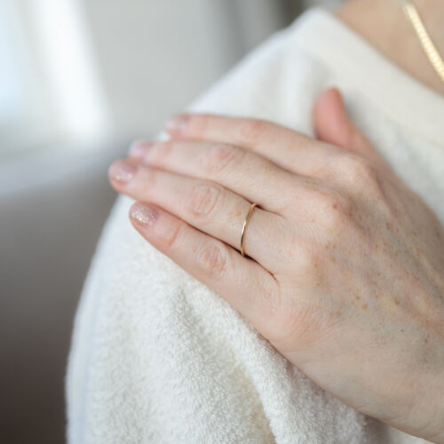 Złota obrączka gładka cienka