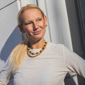 Naszyjnik z miodowym bursztynem - zdjęcie 9