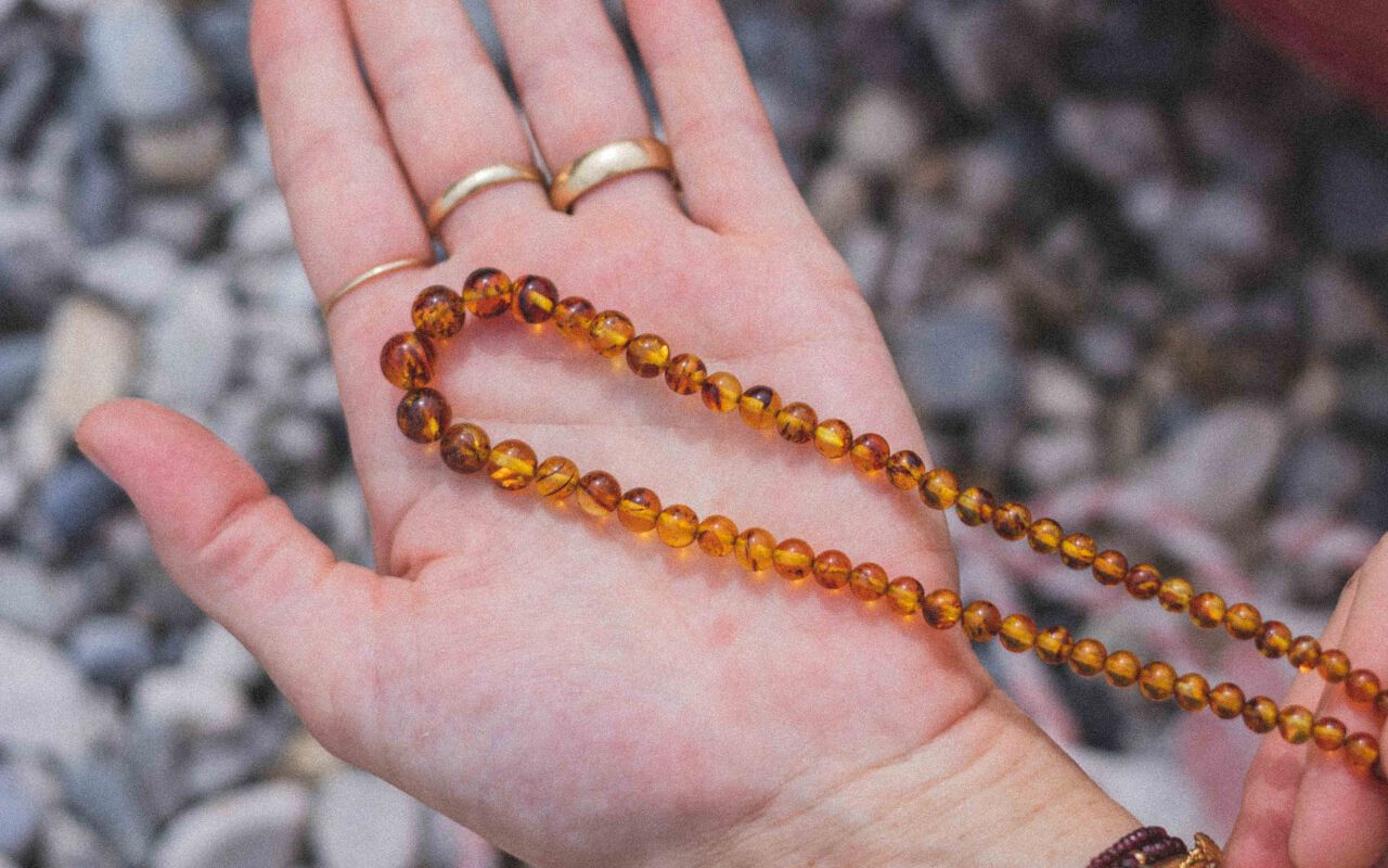 Naszyjnik z miodowym bursztynem - zdjęcie 5