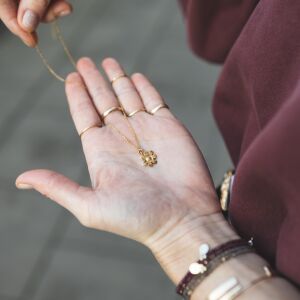 Naszyjnik z kwiatem polnym