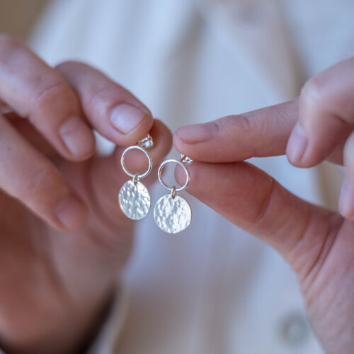 Kolczyki z młotkowanymi blaszkami