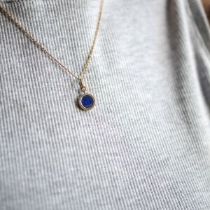 Złota zawieszka z lapis lazuli - zdjęcie 2