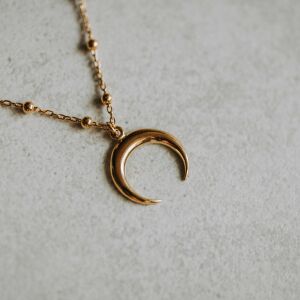 Złota zawieszka lunula No.3 - zdjęcie 5