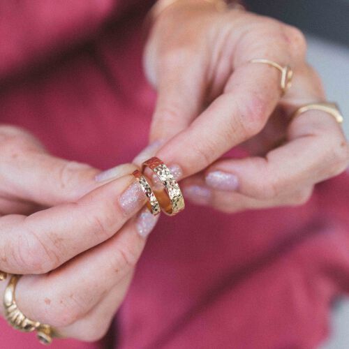 Obrączki ślubne frezowane